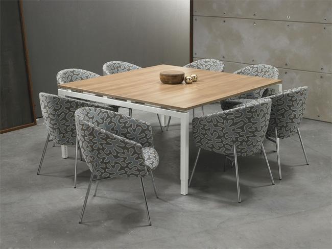 Vergadertafel Q-Bic | Bureau | Hoogte verstelbaar | 160 x 160 cm