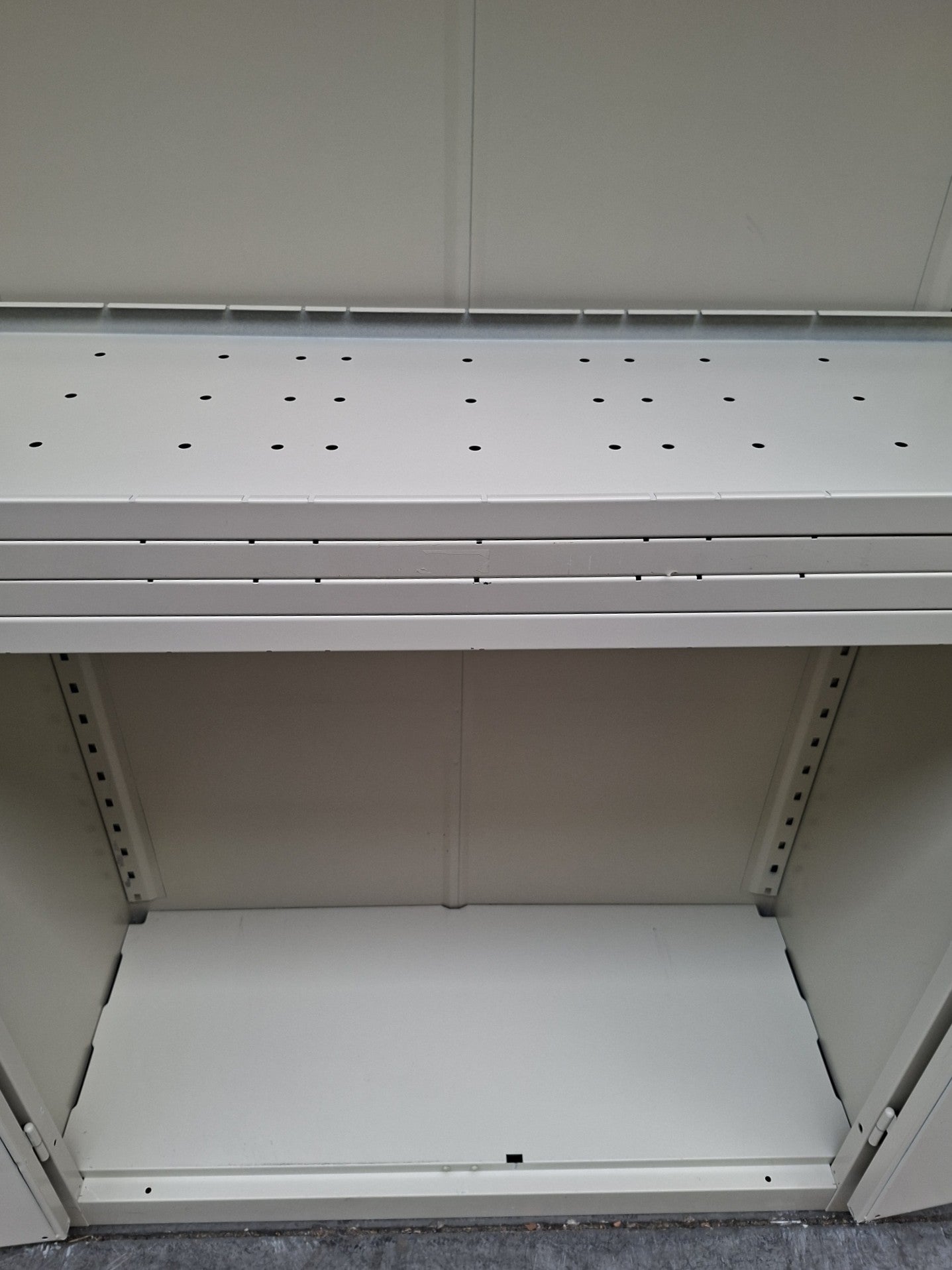 Drentea Draaideurkast | Archiefkast | 195 x 97 x 40 cm