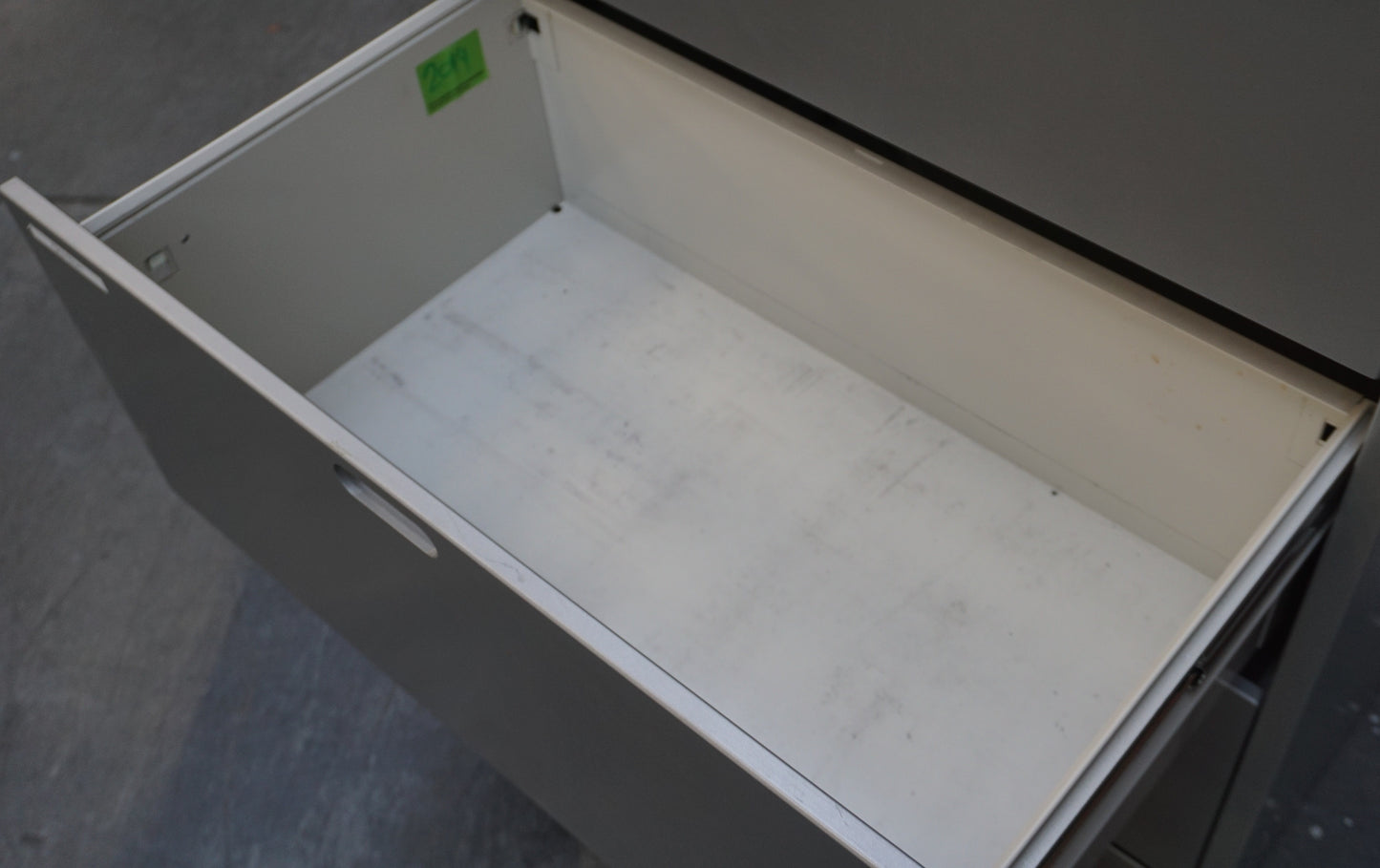 Assenburg Ladekast | Archiefkast | 108 x 80 x 47 cm | Grijs