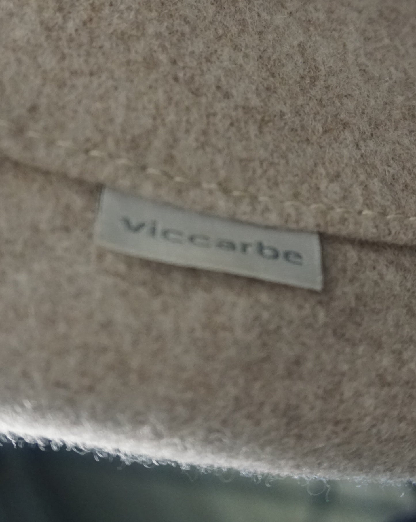 Viccarbe Maarten Soft Upholstery Design Stoel | Beige