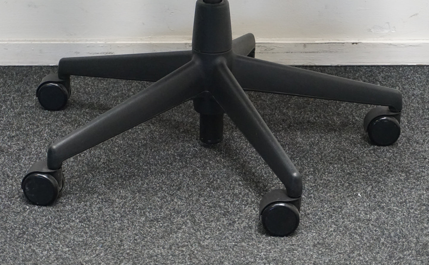 Ahrend 2020 Extra Verta Bureaustoel | Zwart / Zwart