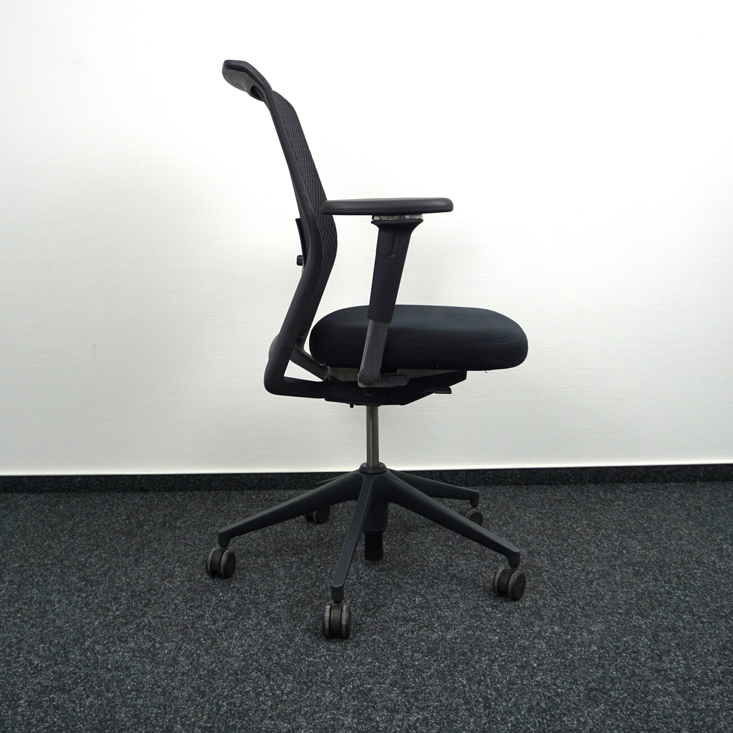 Vitra ID Mesh Bureaustoel | Zwart