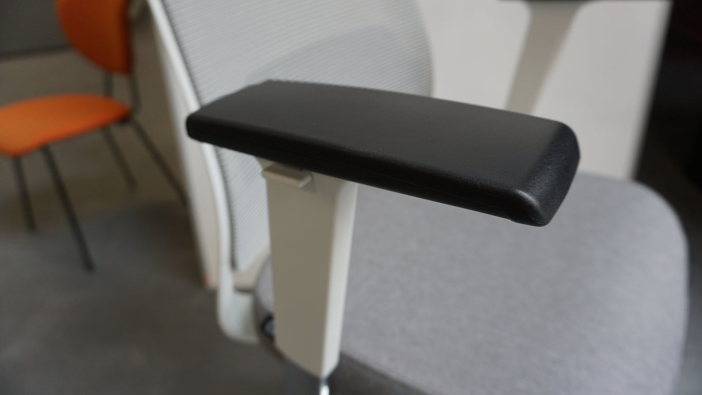 Lederra van Cas | Netweave | Wit / Chroom (Restpartij)