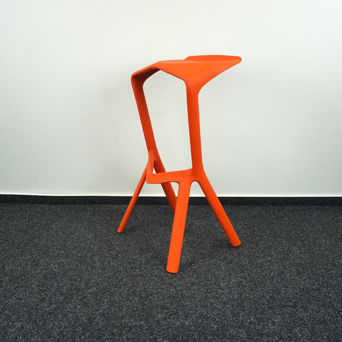Plank Miura Design Barkruk | Oranje | Zithoogte 78 cm