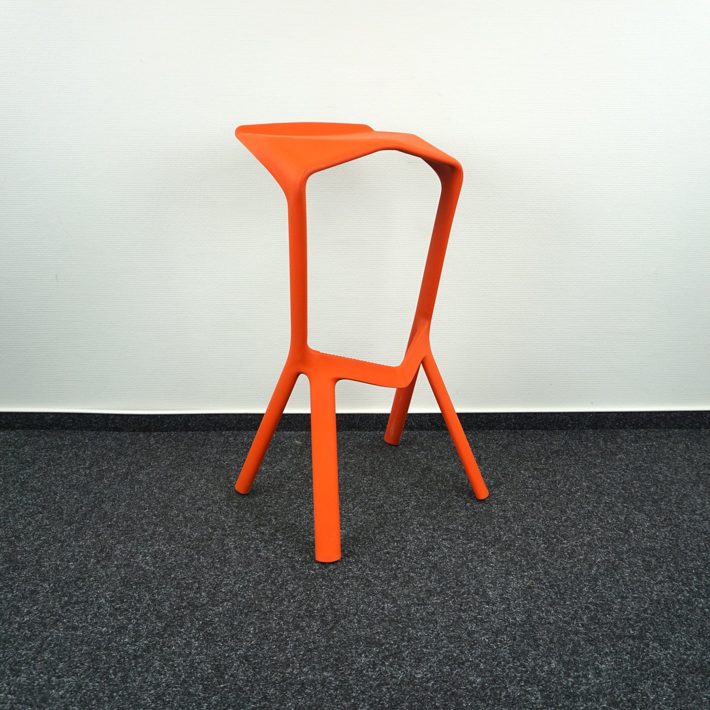 Plank Miura Design Barkruk | Oranje | Zithoogte 78 cm