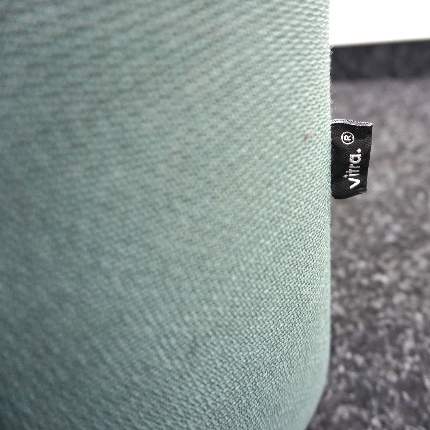 Vitra Occasional Lounge Chair | Design Fauteuil | Groen