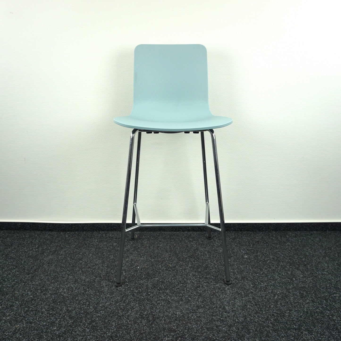 Vitra HAL RE Medium Design Barkruk | Lichtblauw | Zithoogte ca. 66 cm