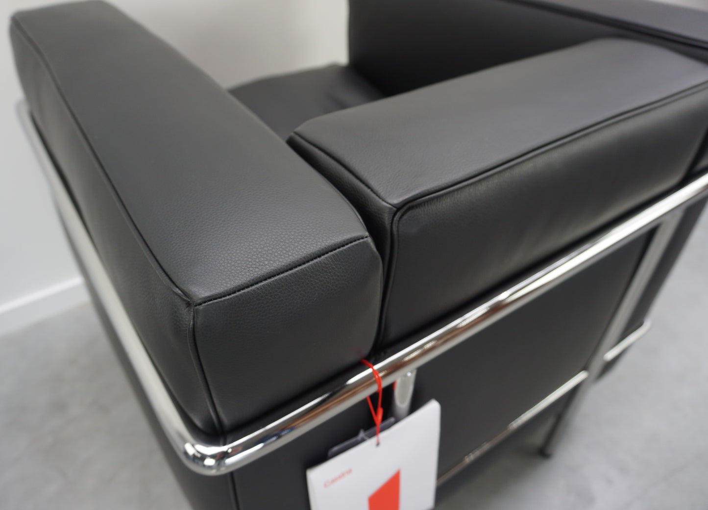 Cassina LC2 Fauteuil Grand Confort Petit Modèle | Zwart