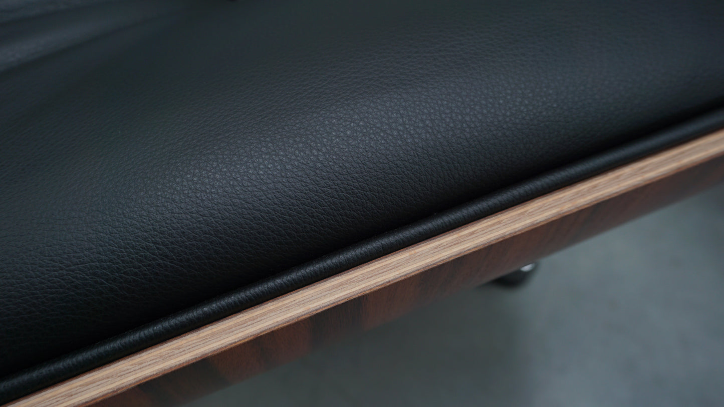 Vitra Eames Lounge Chair met Ottoman | Zwart Leer