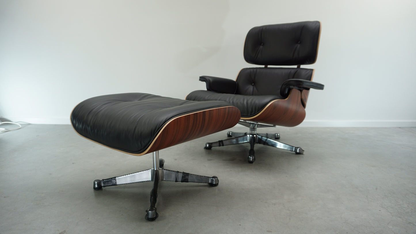 Vitra Eames Lounge Chair met Ottoman | Zwart Leer