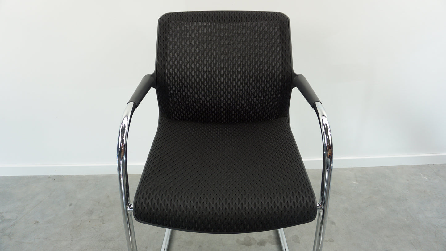 Vitra Unix Vergaderstoel | Conferentiestoel | Zwart