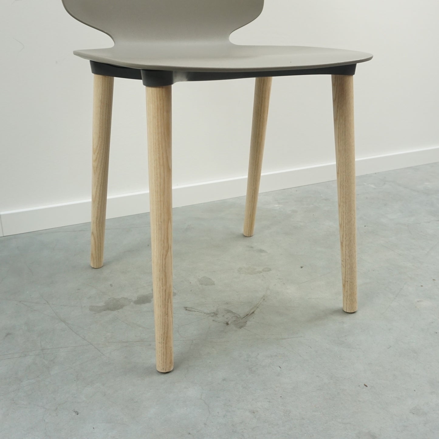Pedrali Babila 2750 Design Stoel | Kantinestoel | Grijs