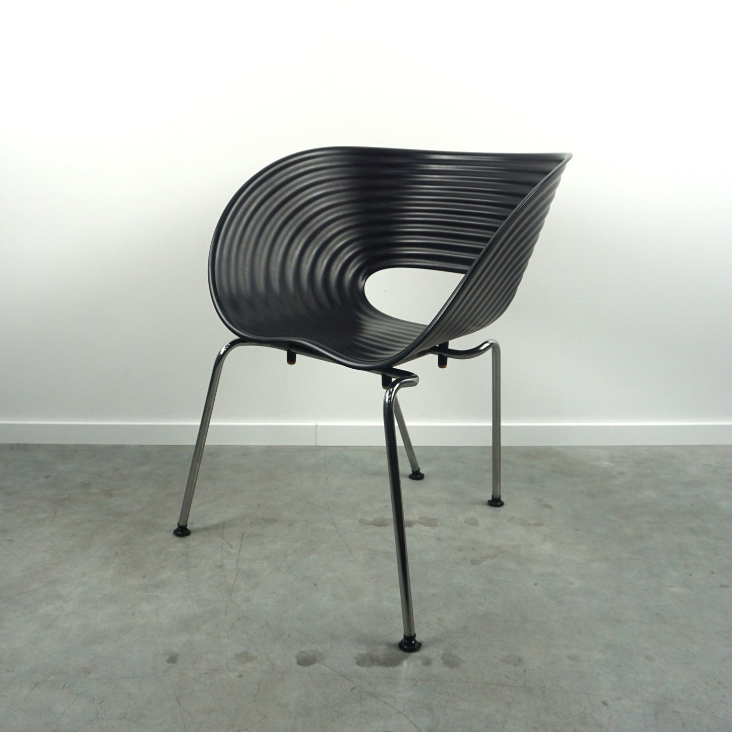 Vitra Tom Vac Chair Design Stoel | Zwart
