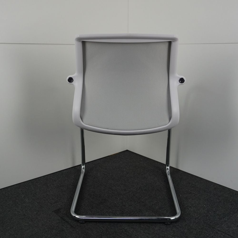 Vitra Unix Vergaderstoel | Conferentiestoel | Lichtgrijs