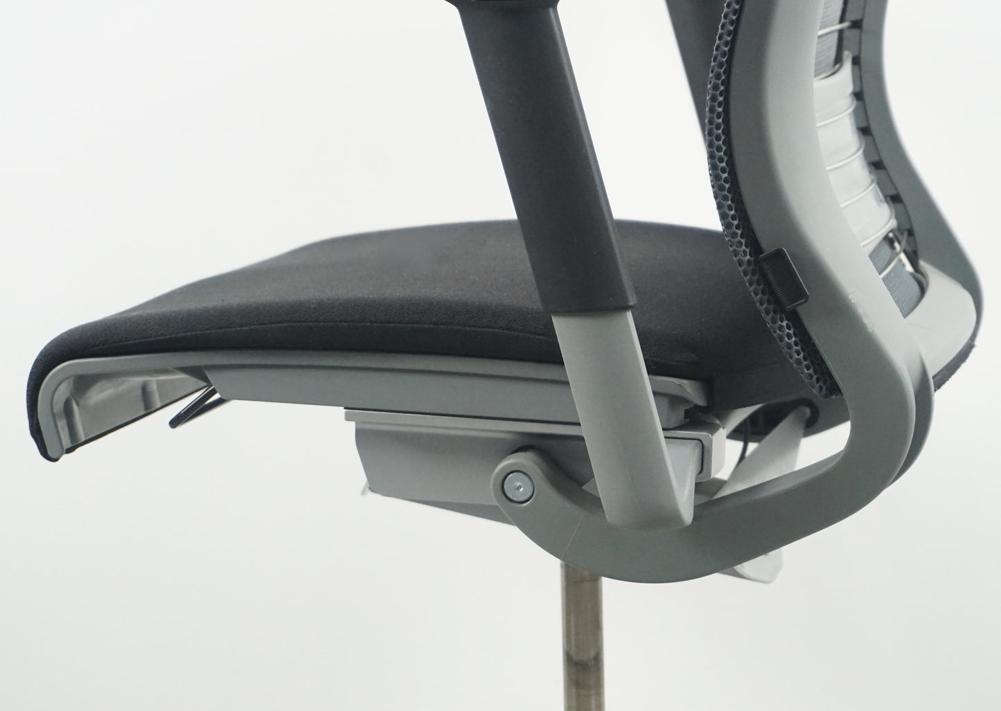Steelcase Think Bureaustoel | Ergonomisch | Zwart / Grijs