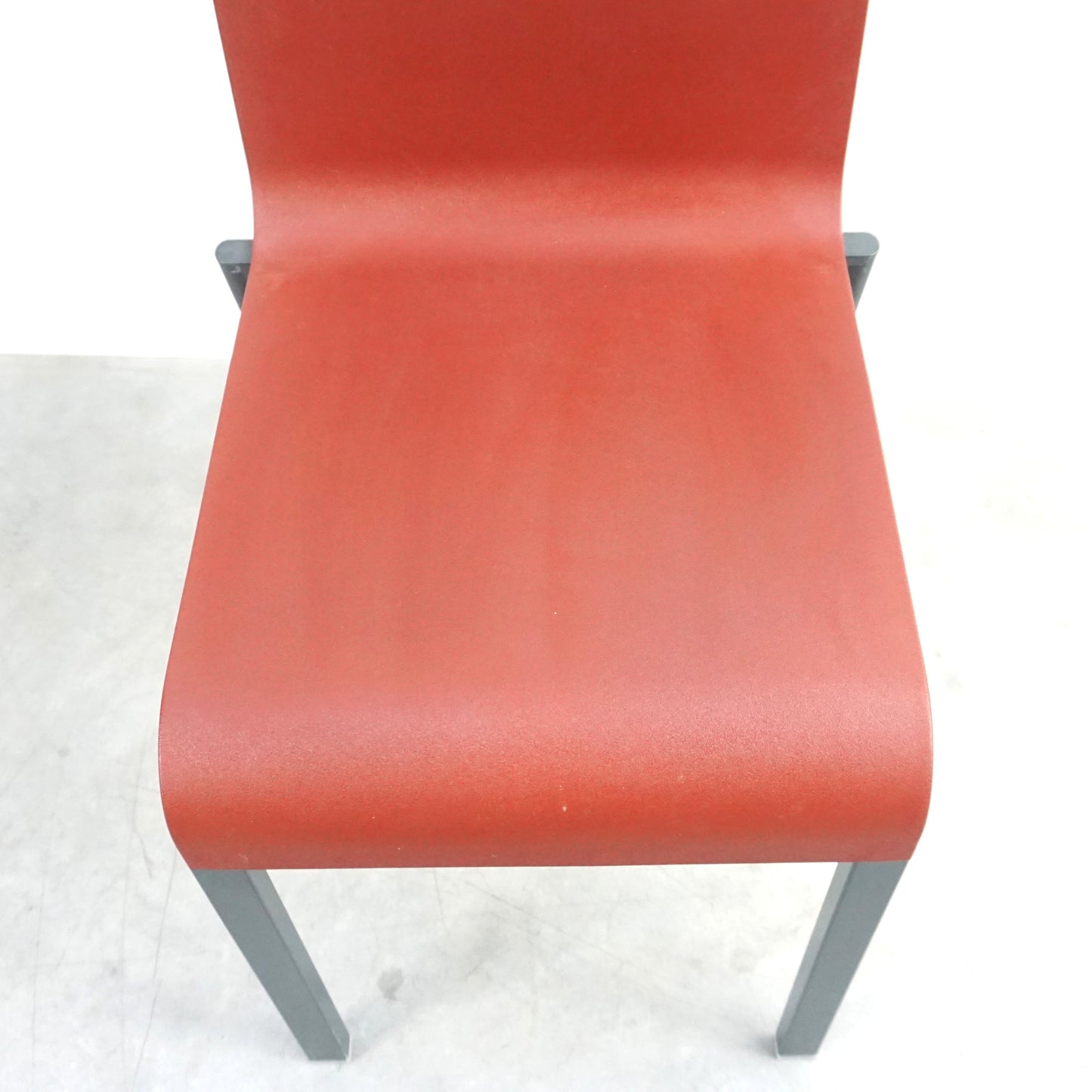 Vitra .03 Design Stoel | Donkerrood