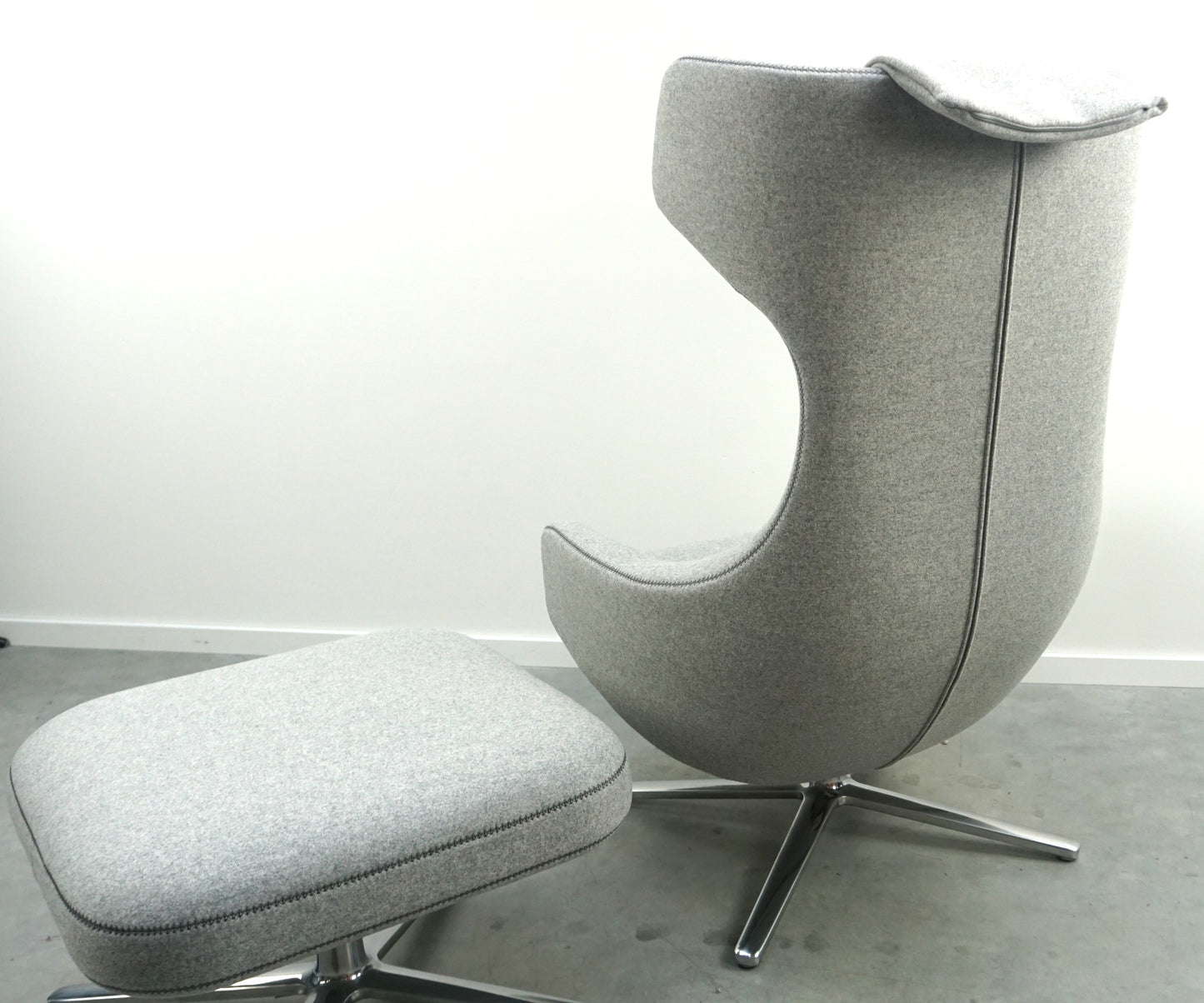 Vitra Grand Repos Design Fauteuil met Ottoman | Pebble Grey
