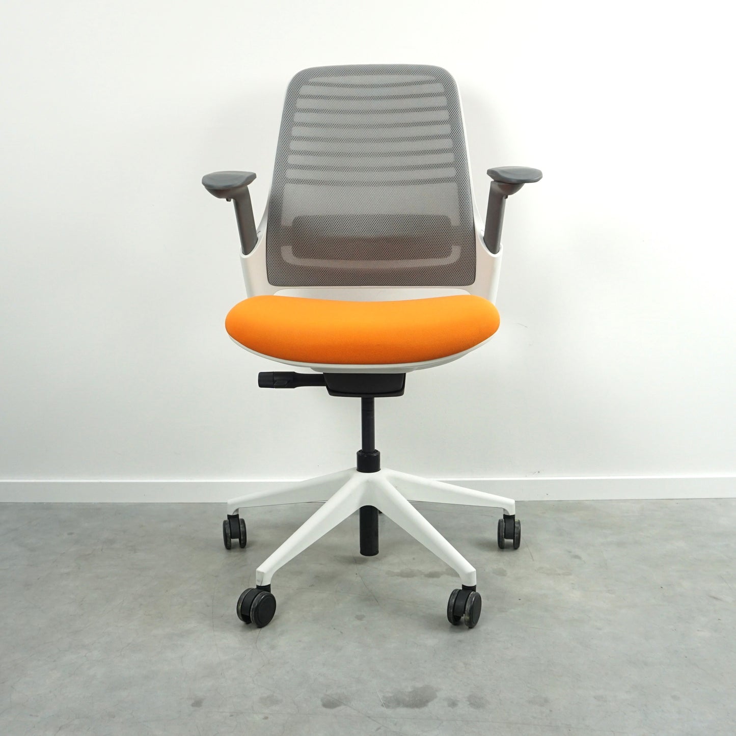 Steelcase Series 1 Bureaustoel | Ergonomisch | Oranje