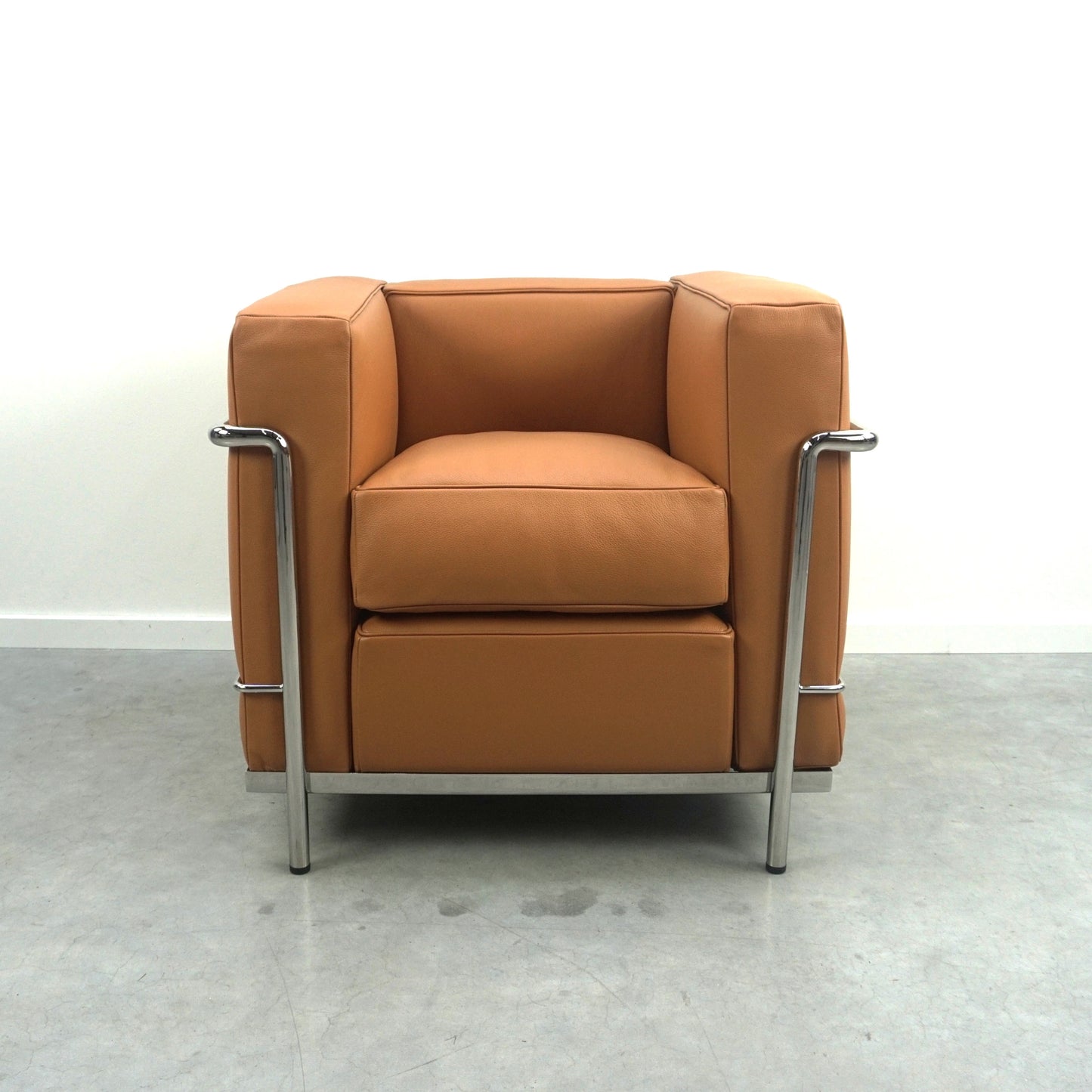 Cassina LC2 Fauteuil Grand Confort Petit Modèle | Cognac