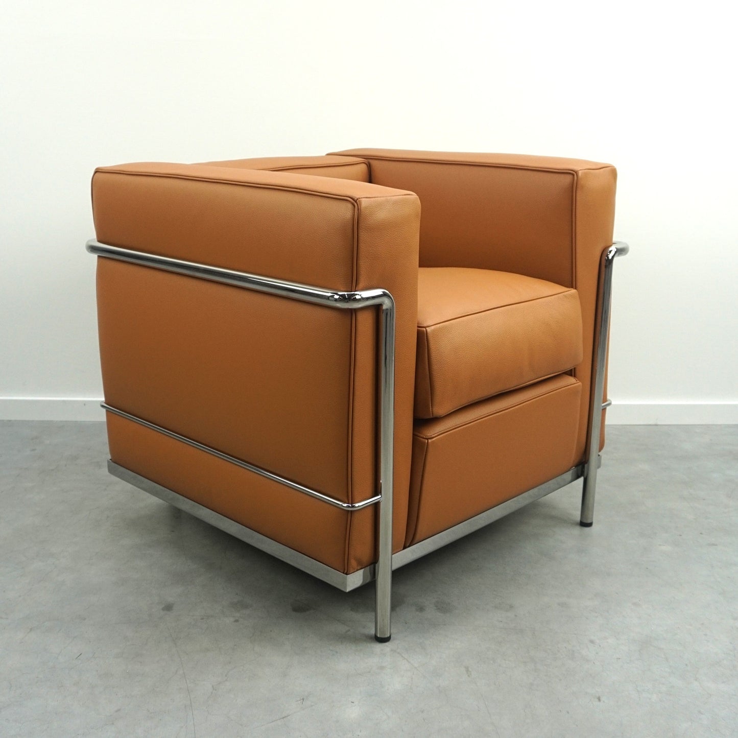 Cassina LC2 Fauteuil Grand Confort Petit Modèle | Cognac