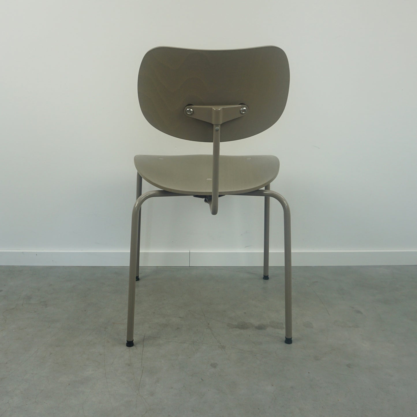 Wilde + Spieth van Egon Eiermann SE68 Stoel | Groen | Hout