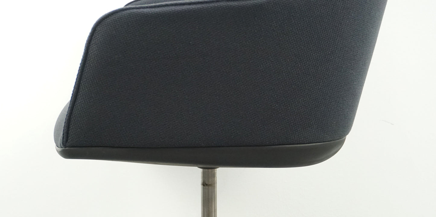 Vitra Softshell Vergaderstoel | Donkergrijs | Verrijdbaar