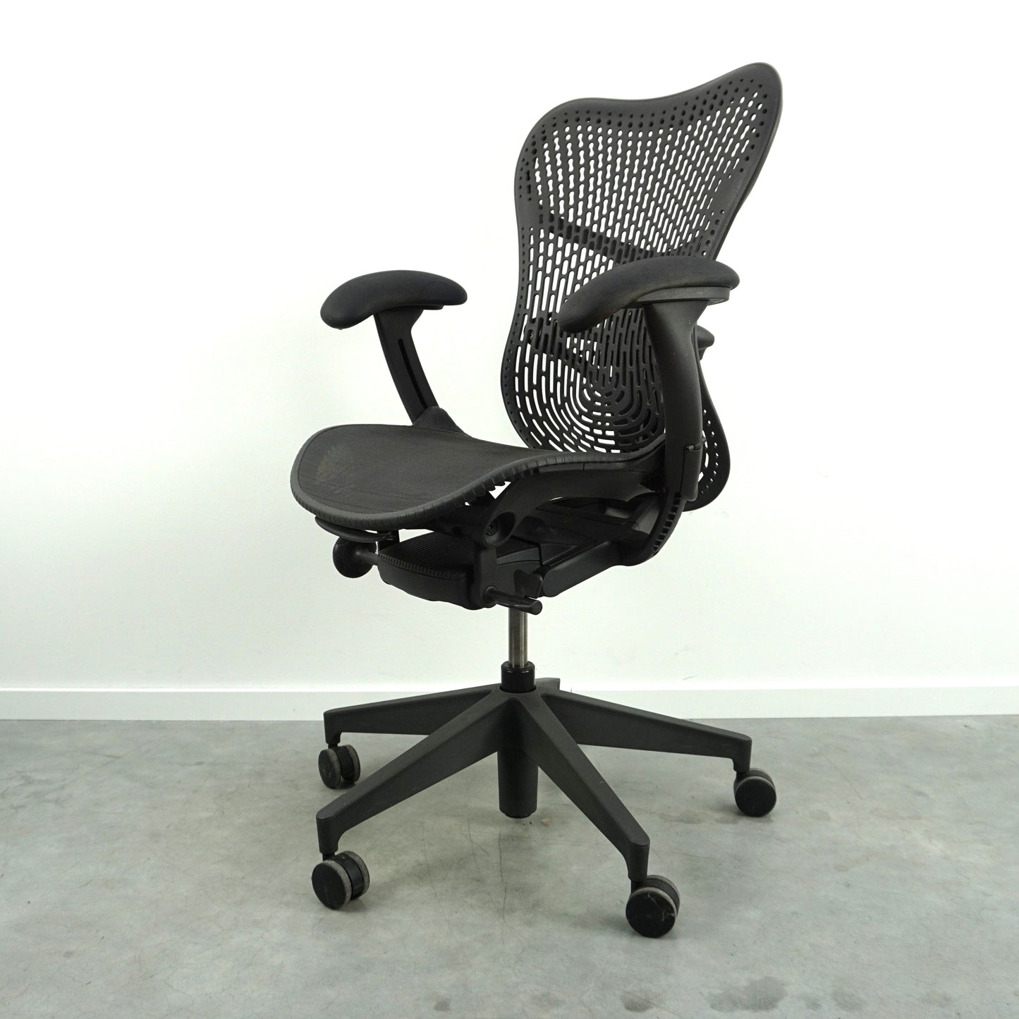 Herman Miller Mirra 2 Bureaustoel | Ergonomisch | Graphit / Zwart