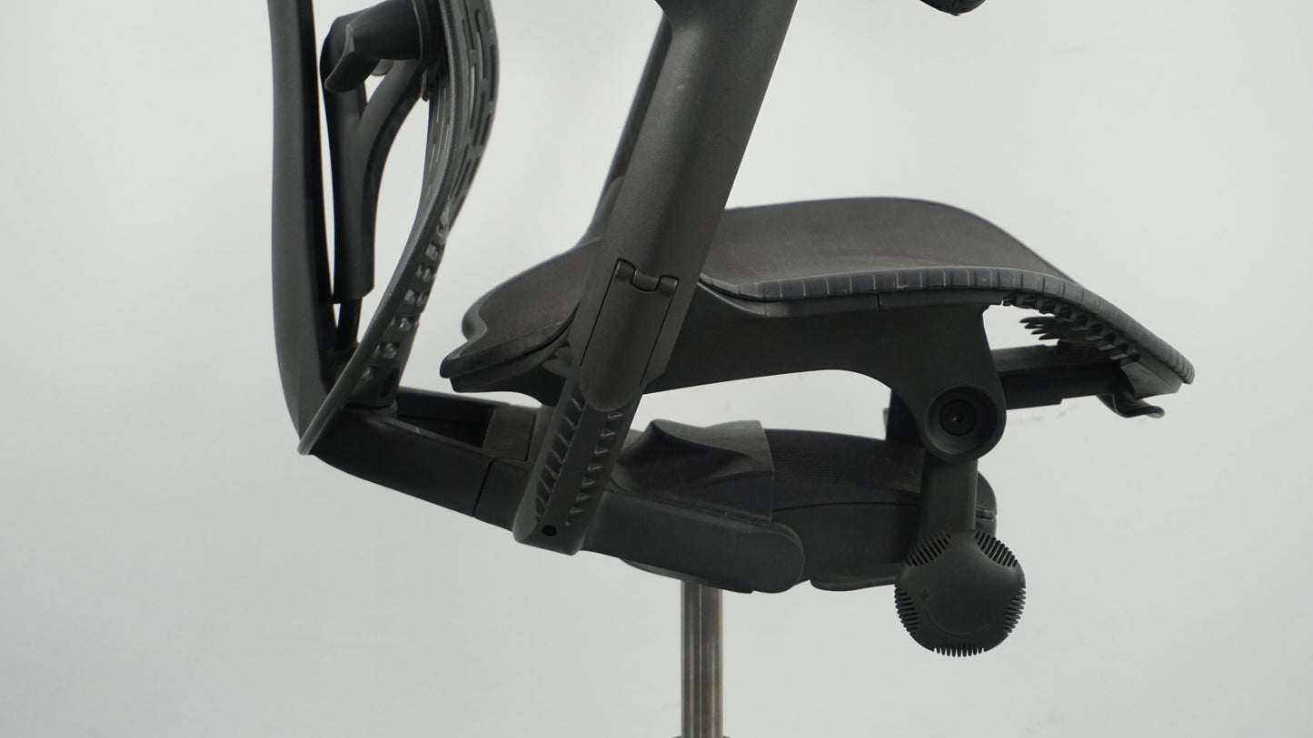 Herman Miller Mirra 2 Bureaustoel | Ergonomisch | Graphit / Zwart