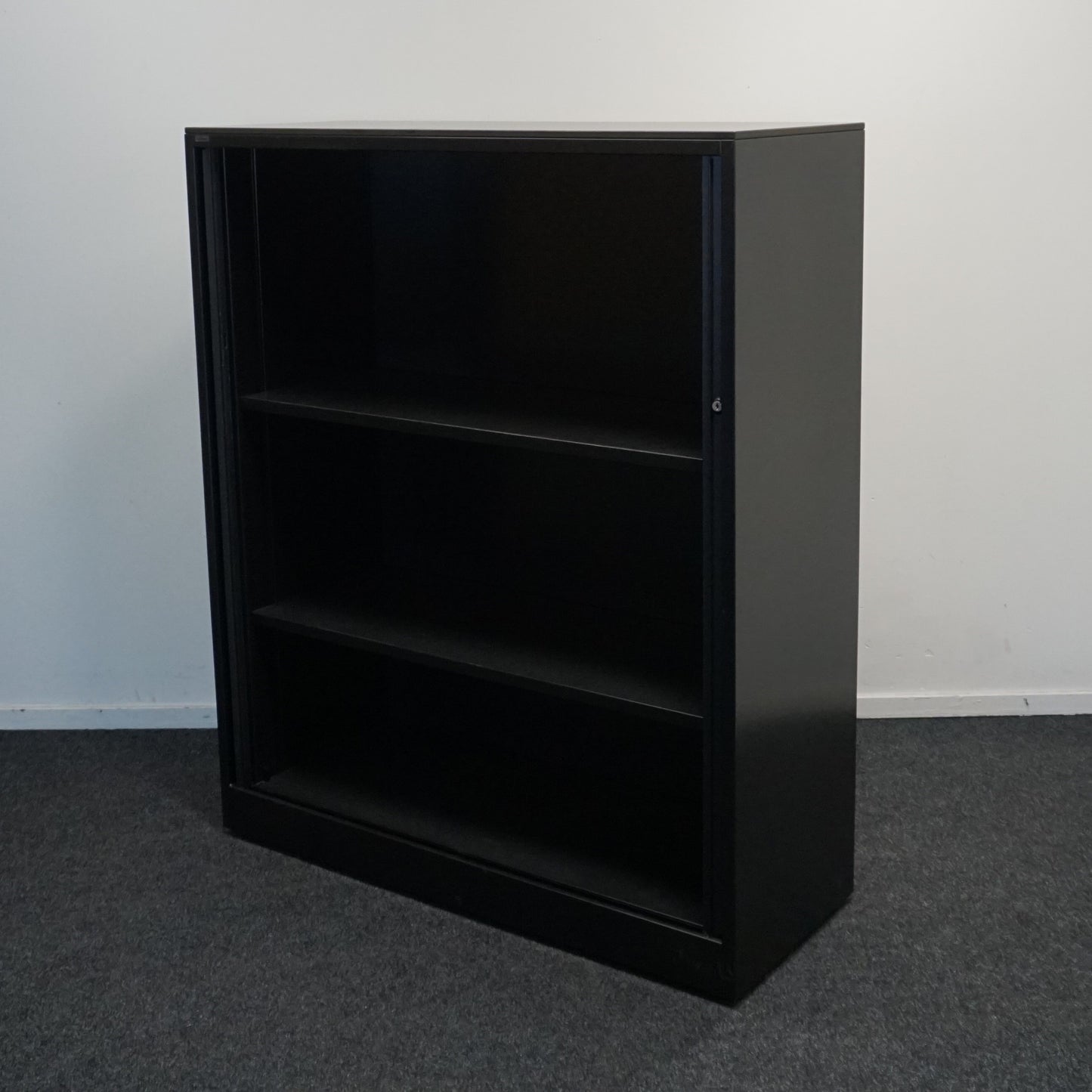 Ahrend Roldeurkast | Archiefkast | 144 x 120 x 45 cm | Zwart