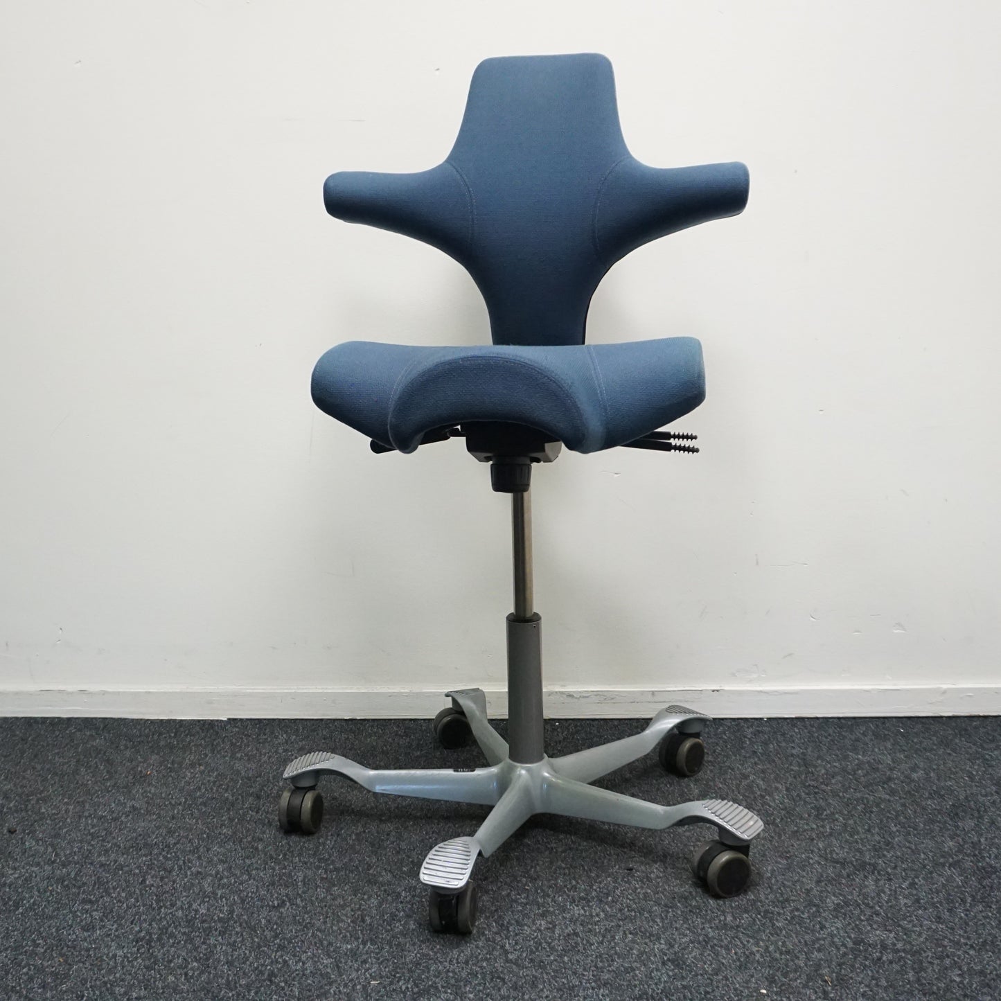 HAG Capisco 8106 Bureaustoel | Blauw | 52 - 70 cm