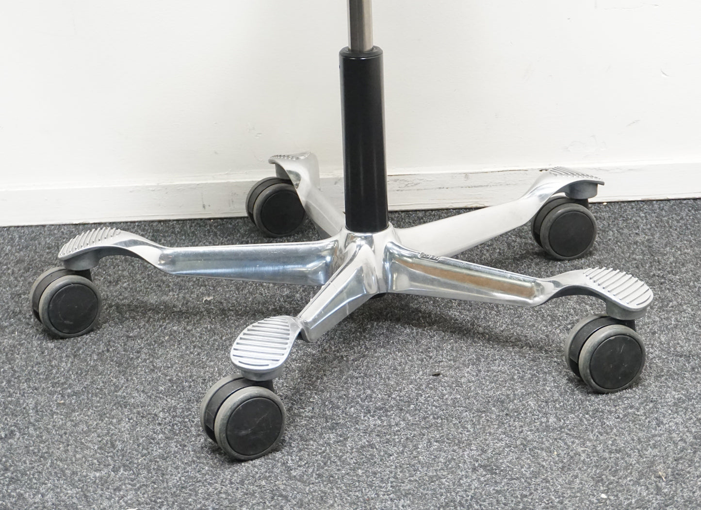 HAG Capisco 8106 Bureaustoel | Grijs | 52 - 70 cm