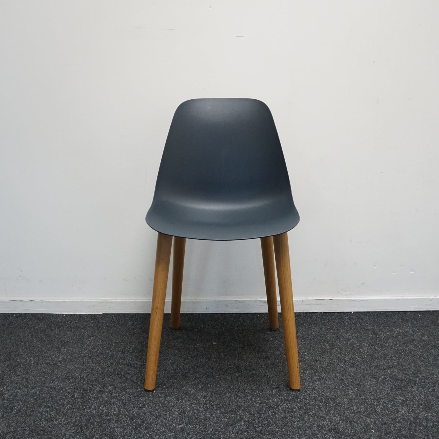 Crassevig Pola Light Vergaderstoel | Grijs