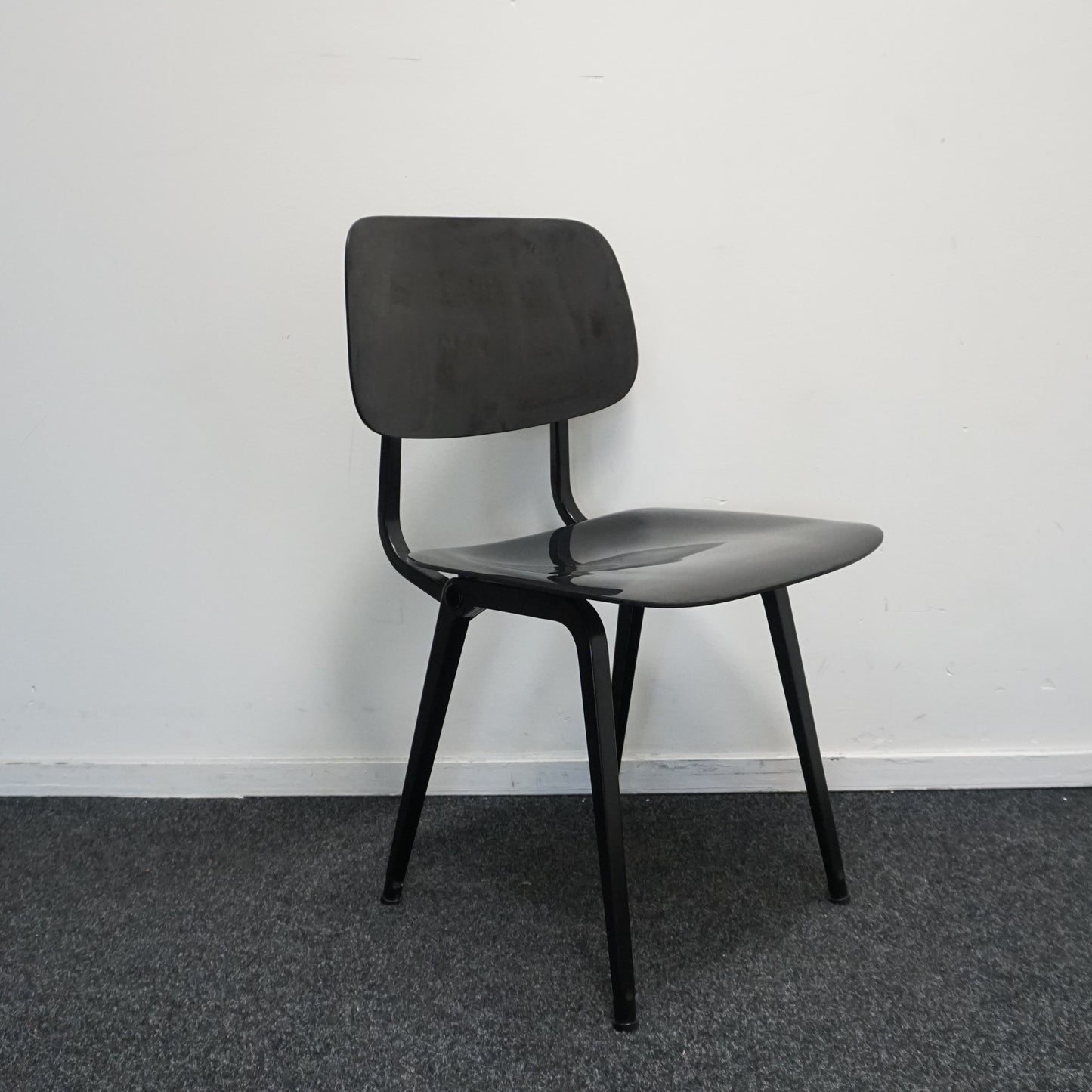 Ahrend Revolt Friso Kramer Design Stoelen | Zwart