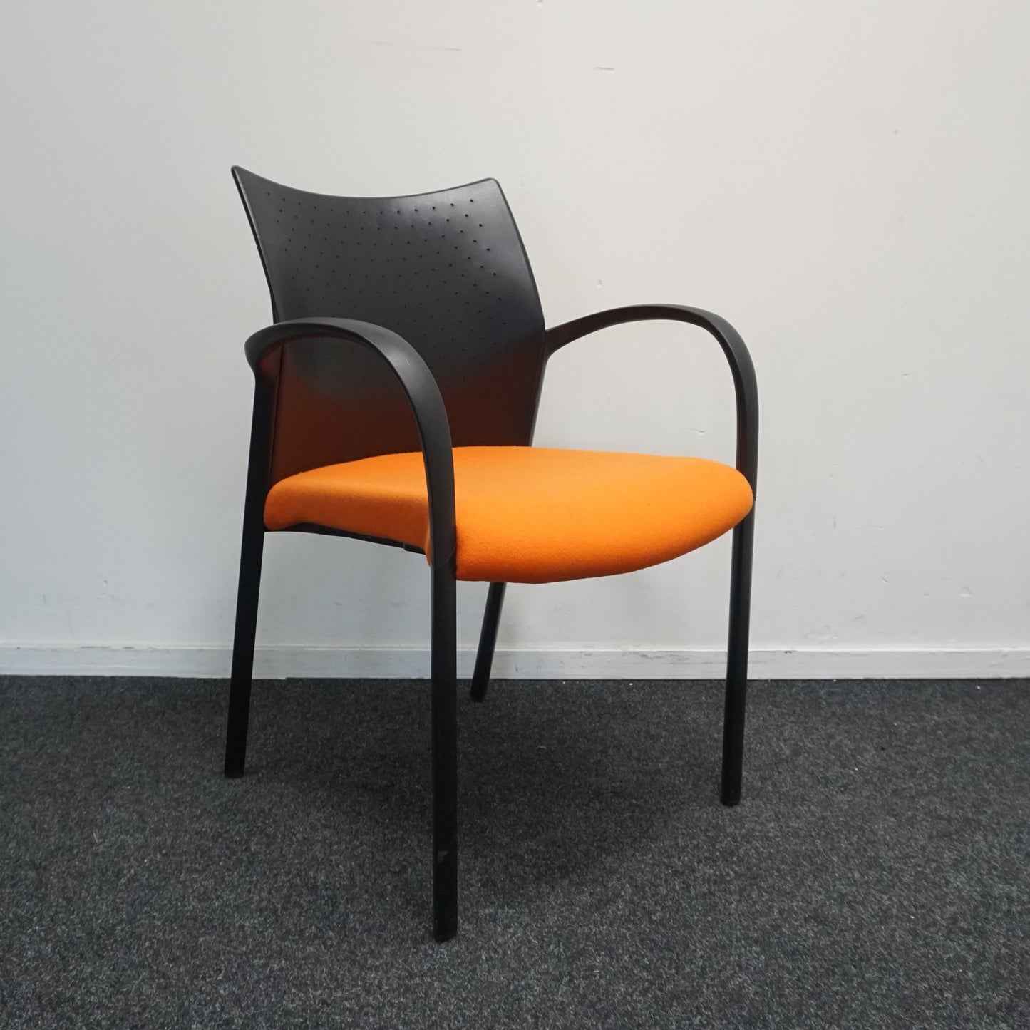Senator Trillipse Vergaderstoel | Oranje