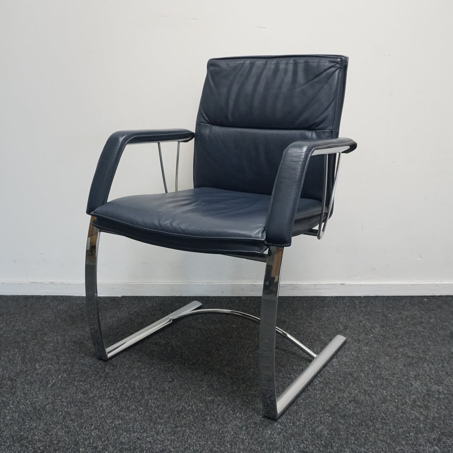 Sitag Vergaderstoel | Leer | Donkerblauw