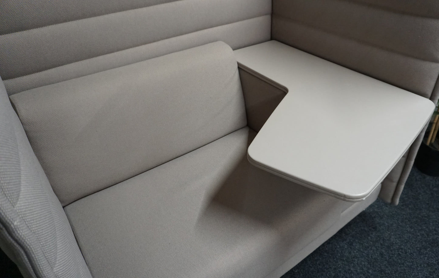Vitra Alcove Highback Work Design Bank | Akoestische Bank | Beige