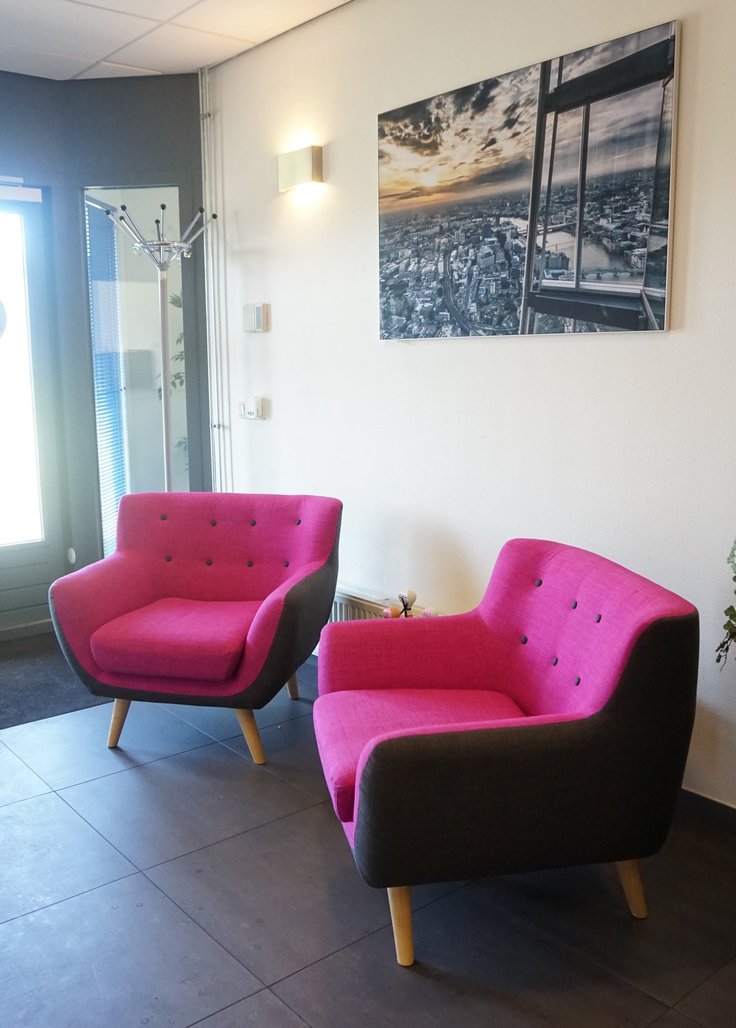 Design Fauteuil | Design Stoel | Fuchsia / Grijs