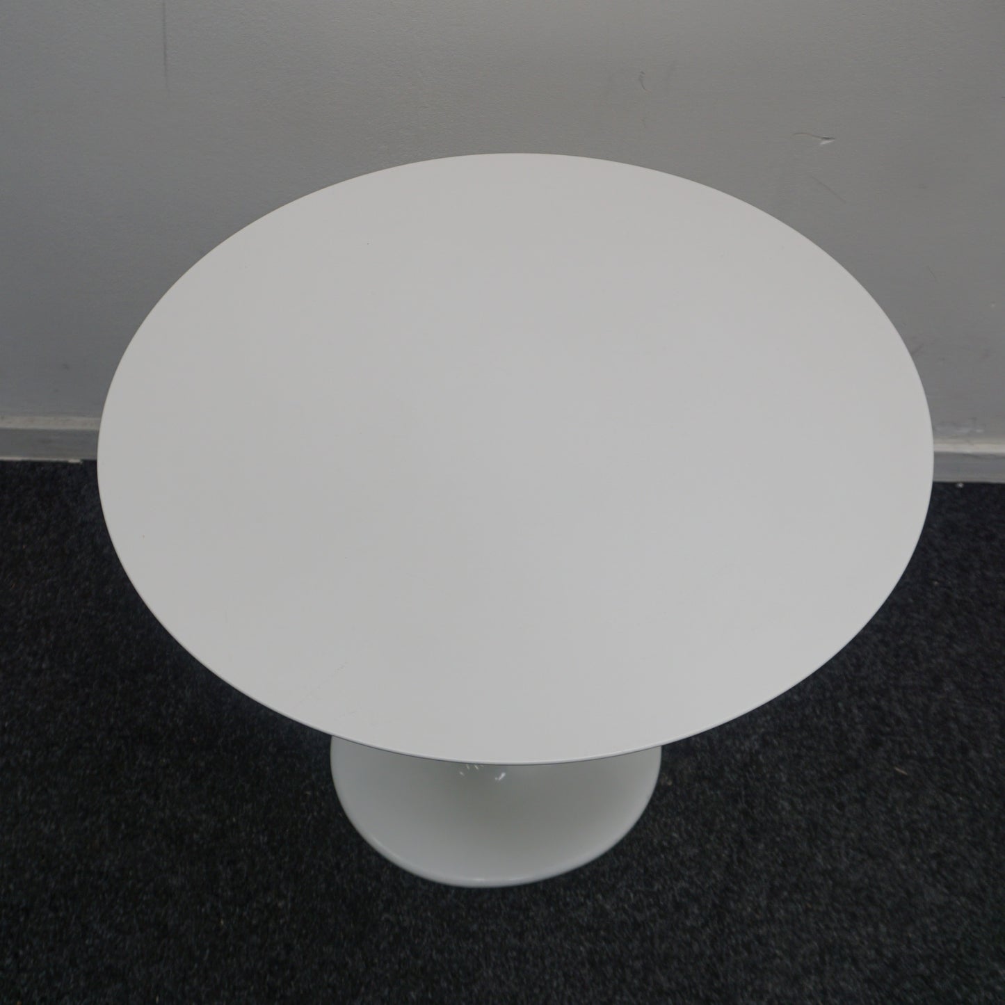 Arper Dizzie Design Bijzettafel | Wit | 51 x 47 x 50 cm