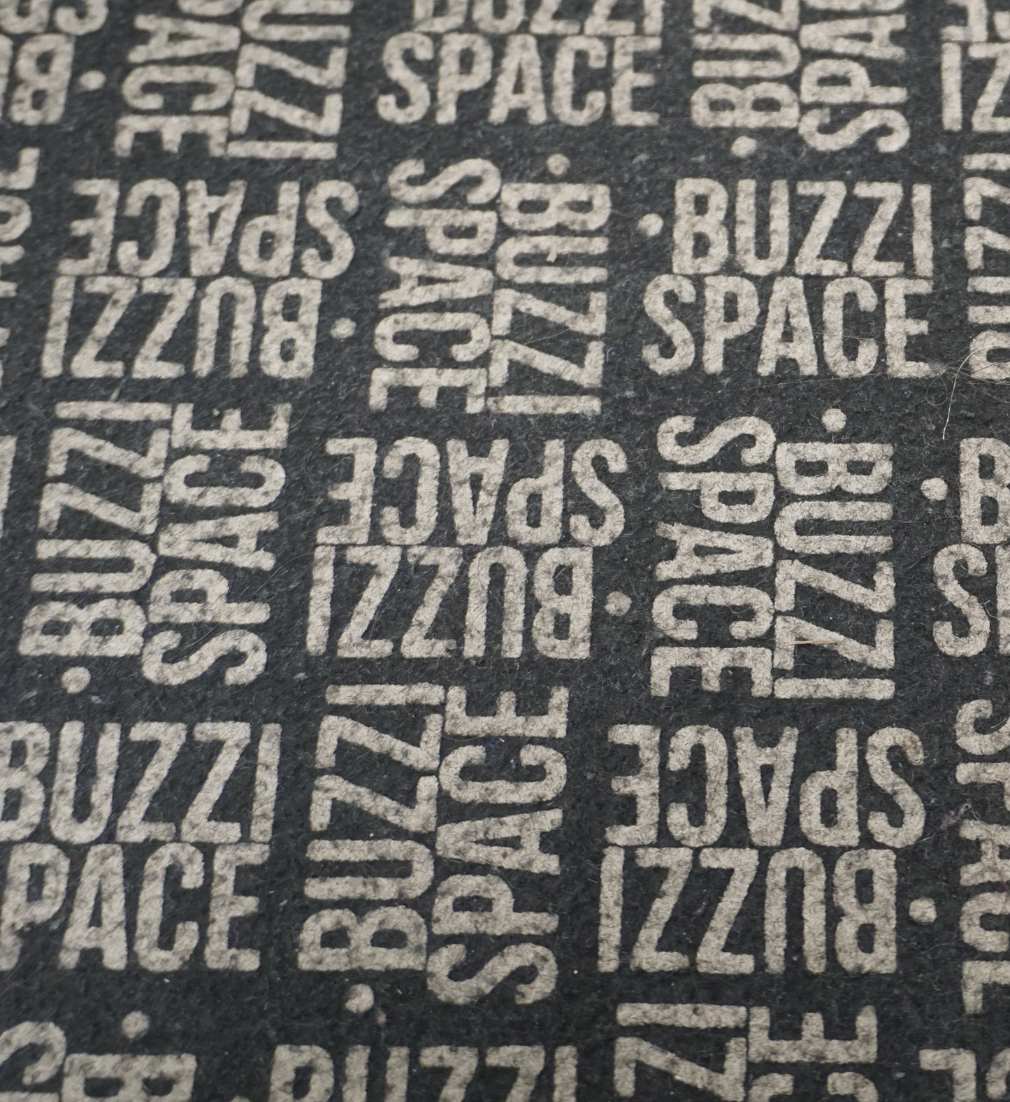 BuzziSpace BuzziSpot Akoestische Design Poef | Beige