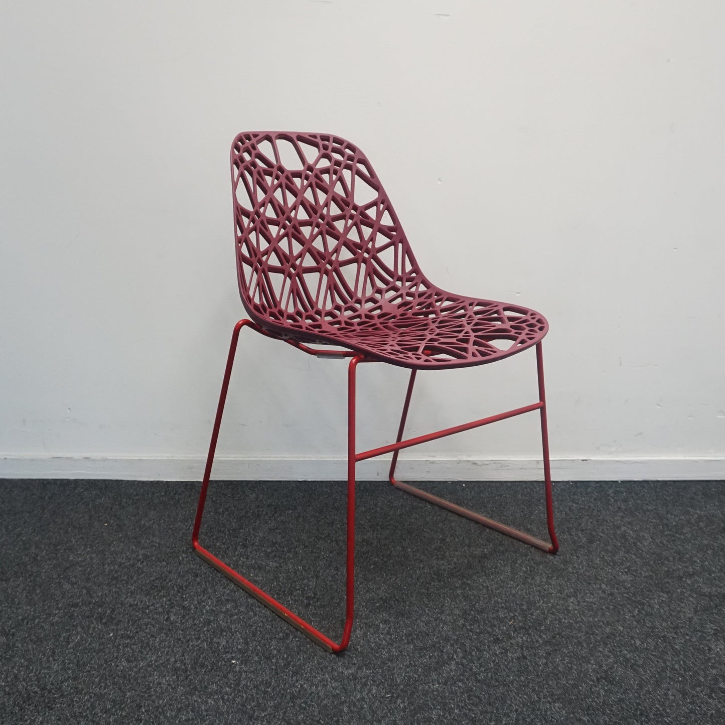 Crassevig Nett Design Stoel | Kantinestoel | Bordeaux Rood