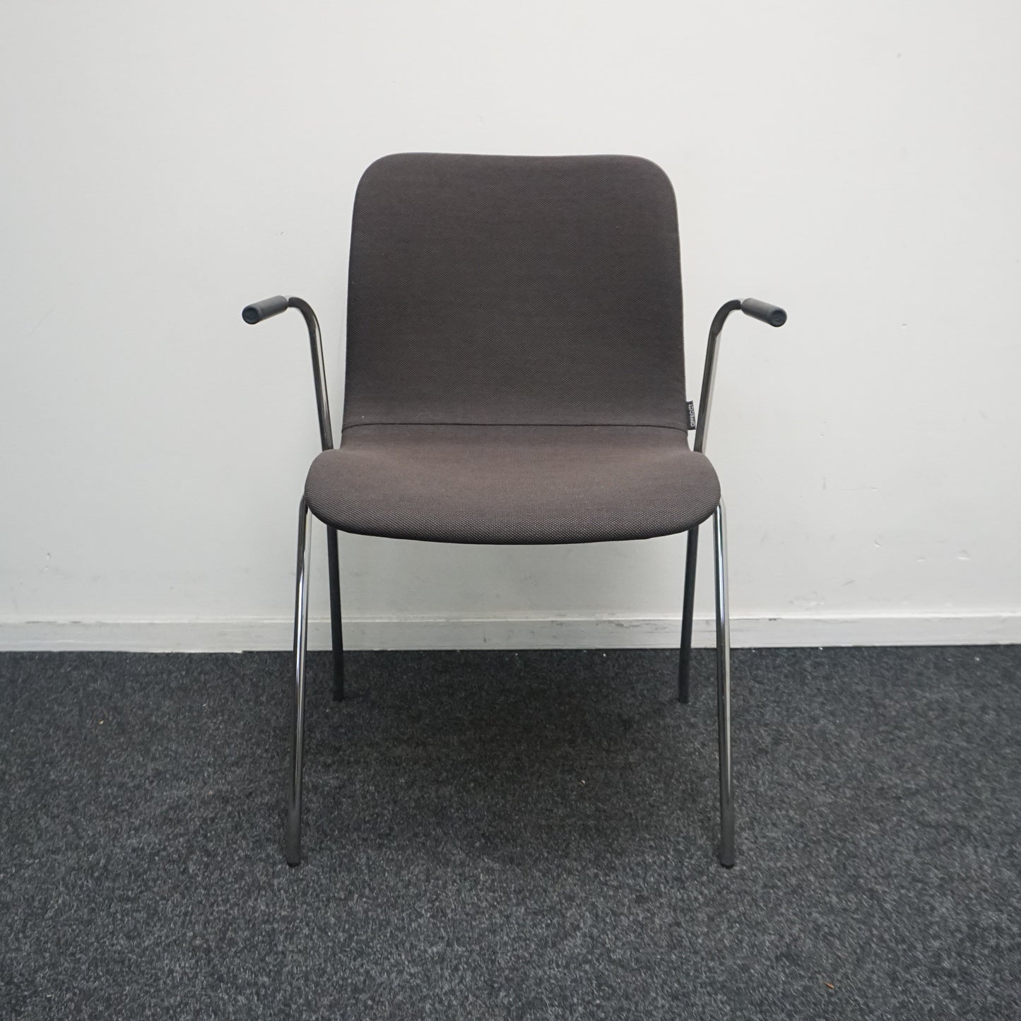 Offecct Cornflake Vergaderstoel | Bruin