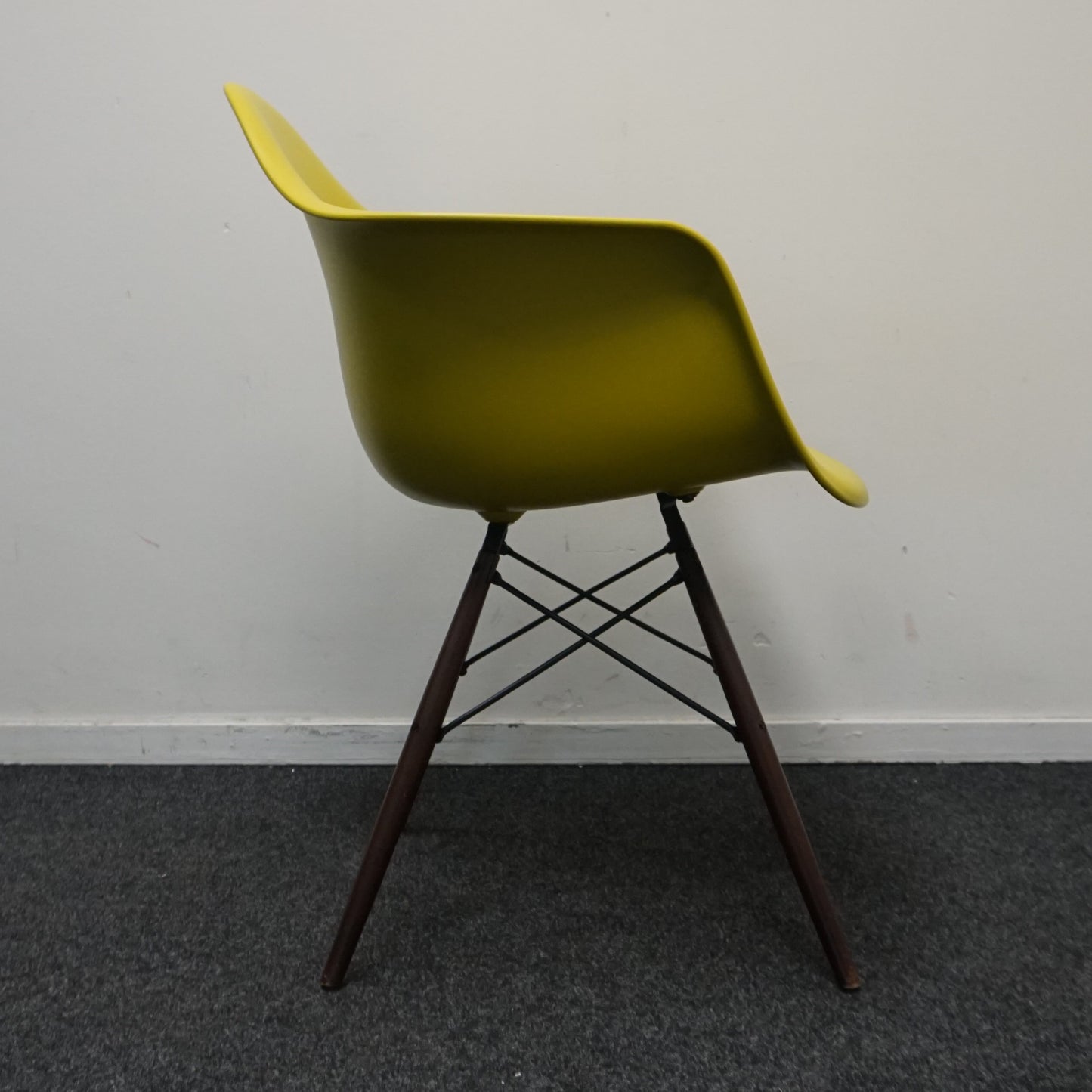 Vitra Eames DAW Design Stoel | Licht Groen