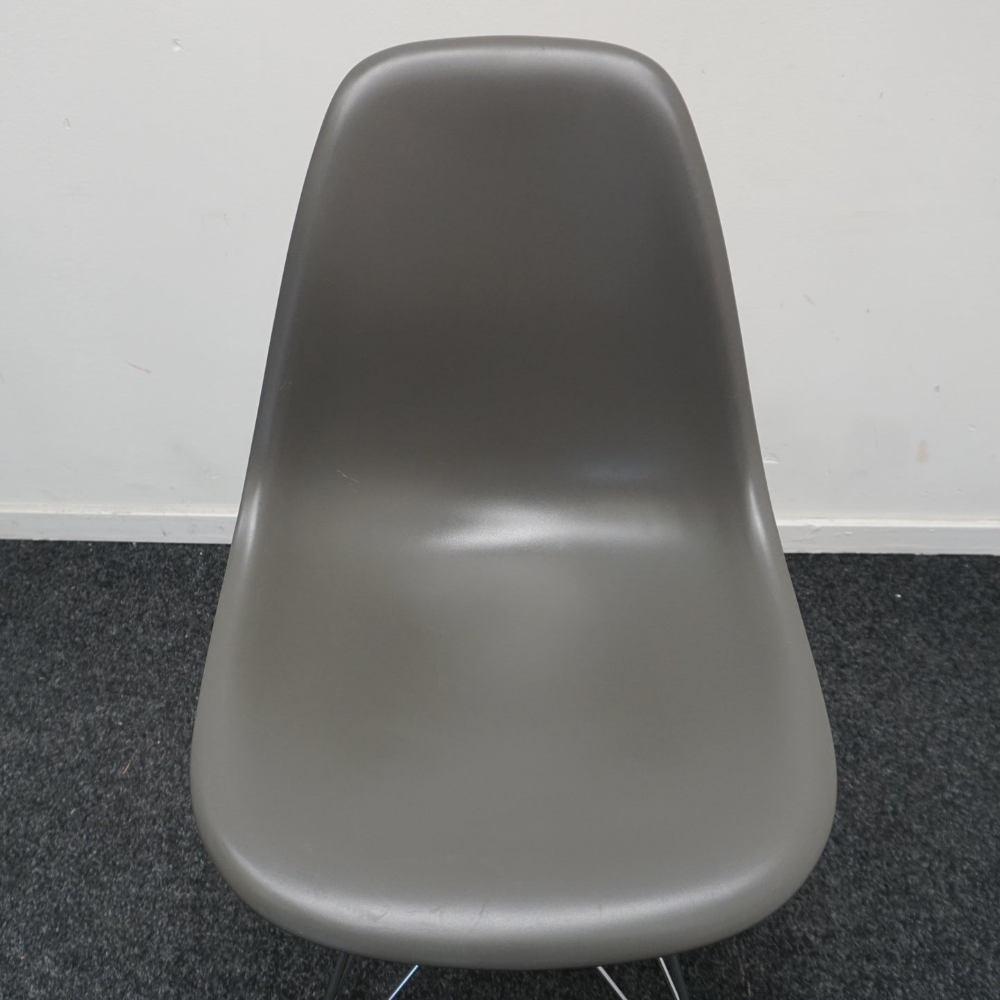 Vitra Eames DSR Design Stoel | Antraciet