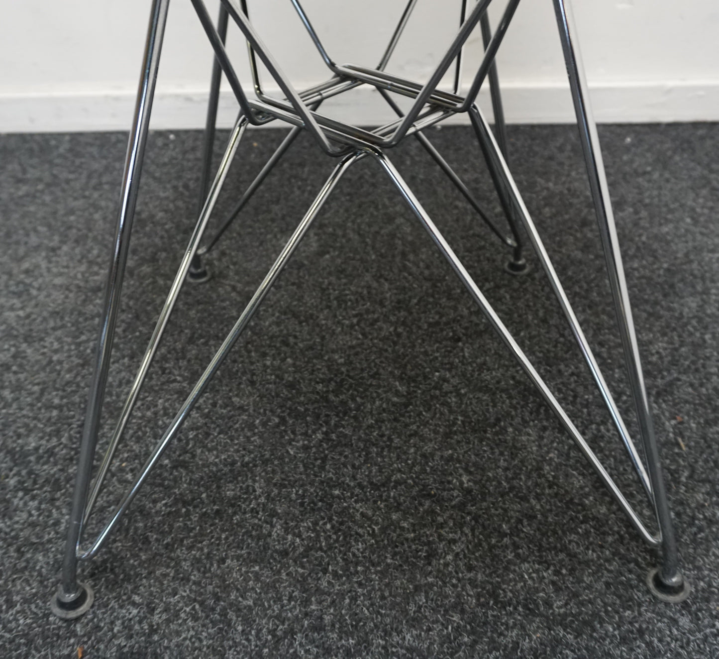 Vitra Eames DSR Design Stoel | Antraciet