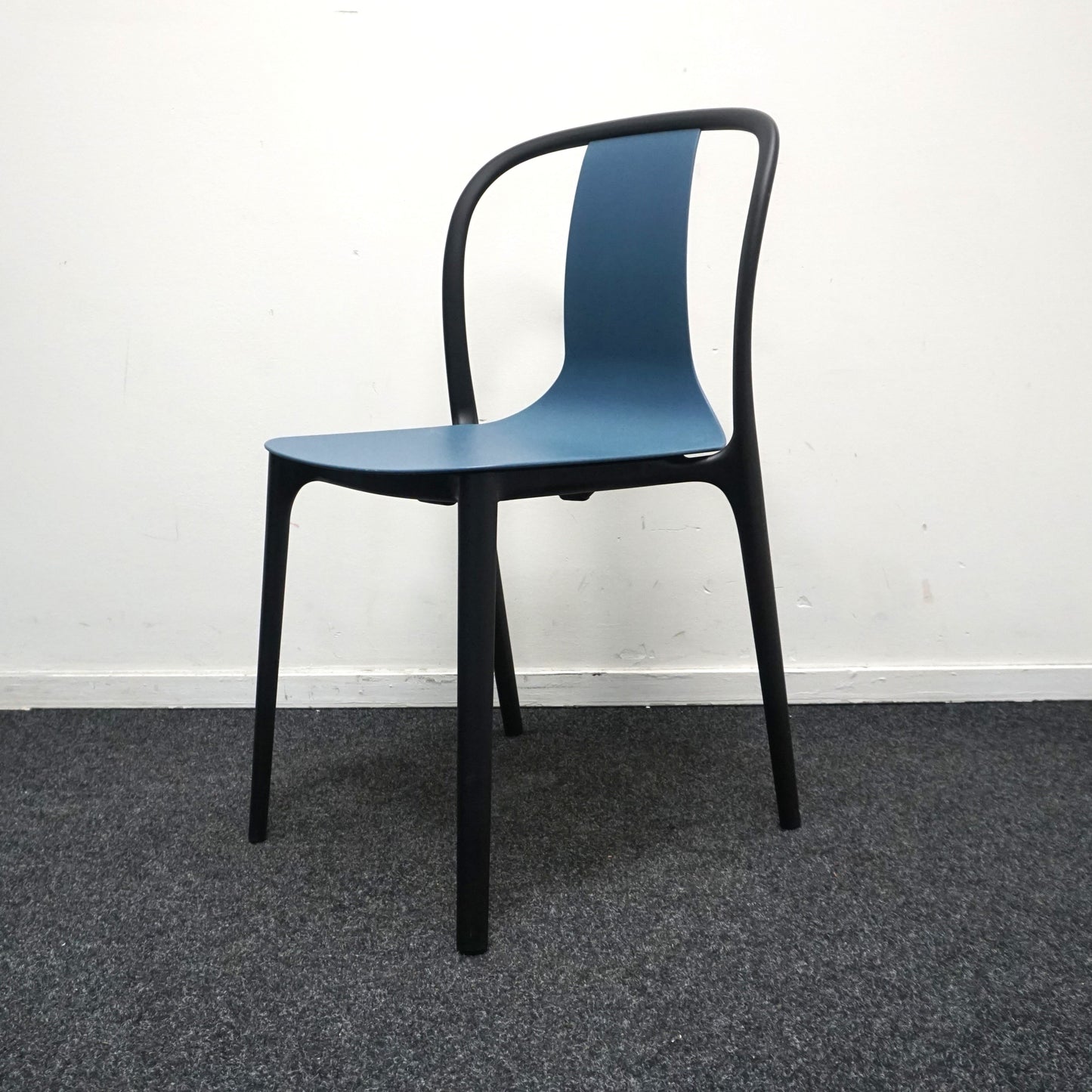 Vitra Eames Belleville Design Stoel | Blauw / Zwart