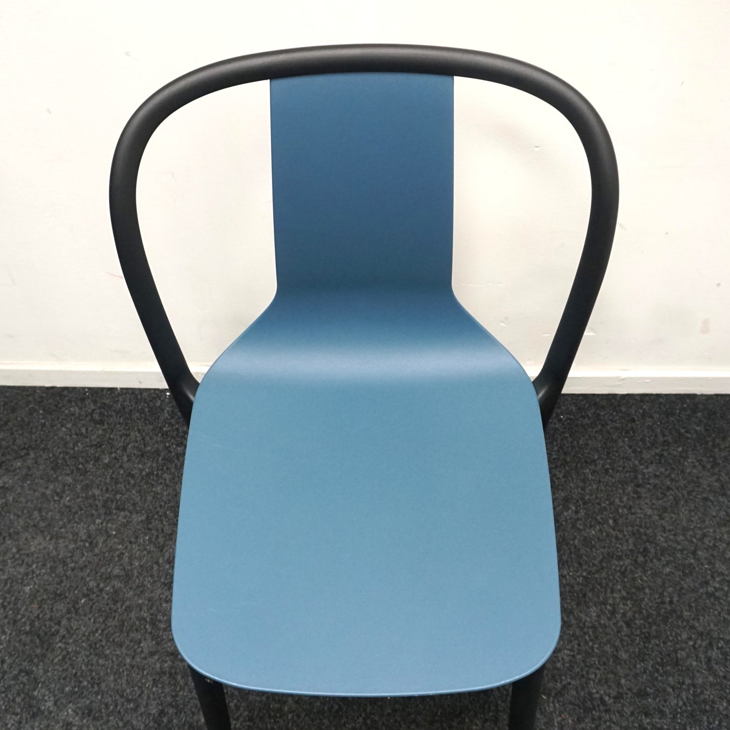 Vitra Eames Belleville Design Stoel | Blauw / Zwart
