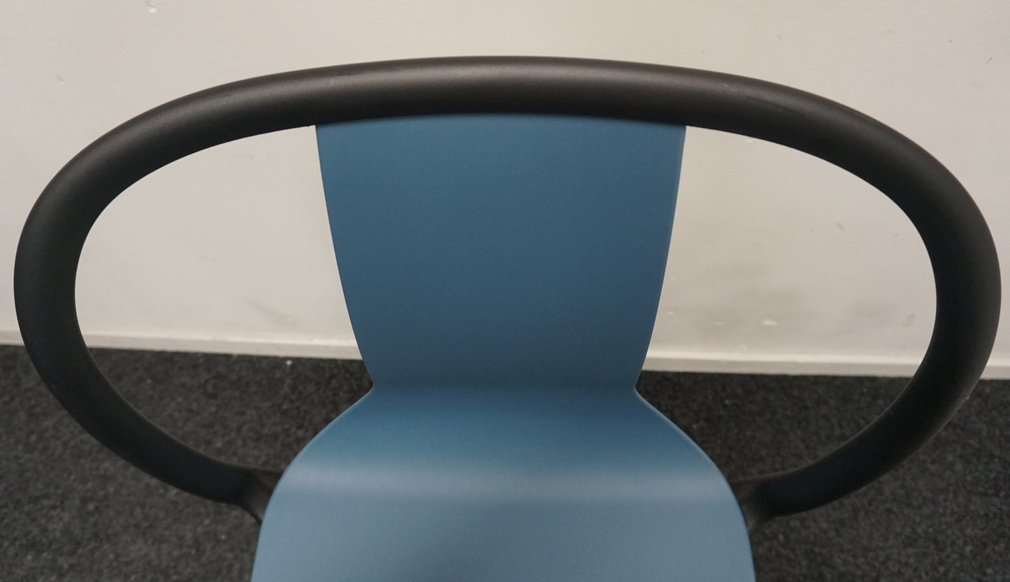 Vitra Eames Belleville Design Stoel | Blauw / Zwart