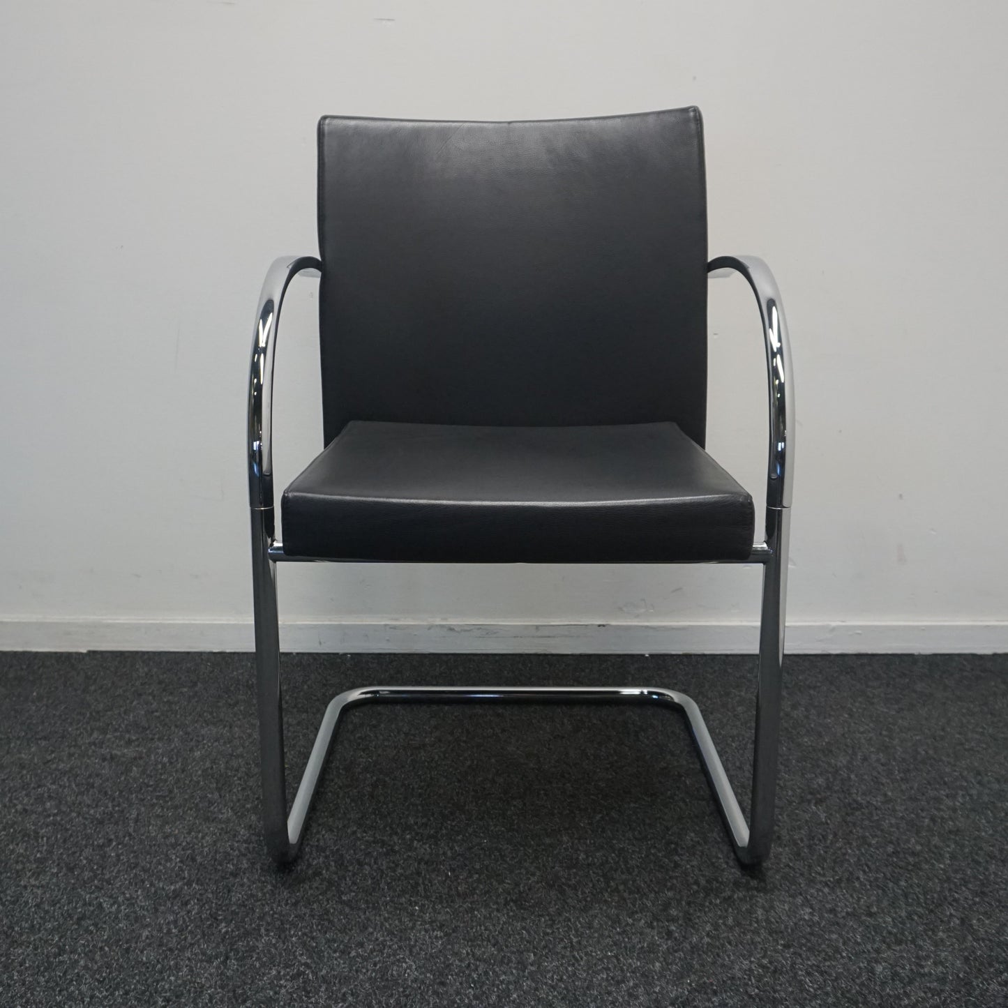 Artifort Prof Design Vergaderstoel | Zwart Leer