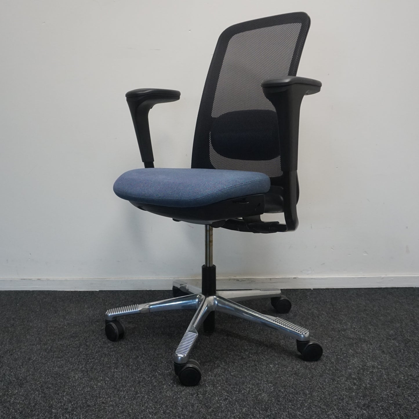 HÅG SoFi Mesh 7500 Bureaustoel | Blauw / Zwart