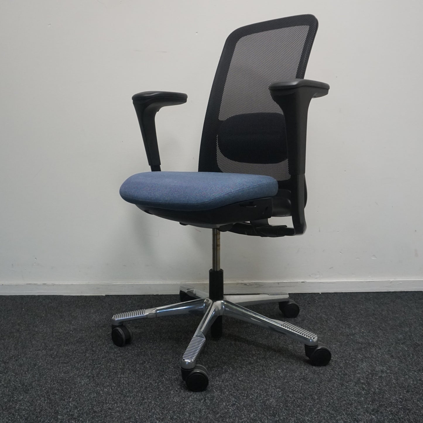 HÅG SoFi Mesh 7500 Bureaustoel | Blauw / Zwart